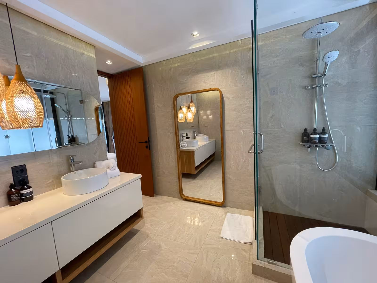 Aquamarine Villa interior